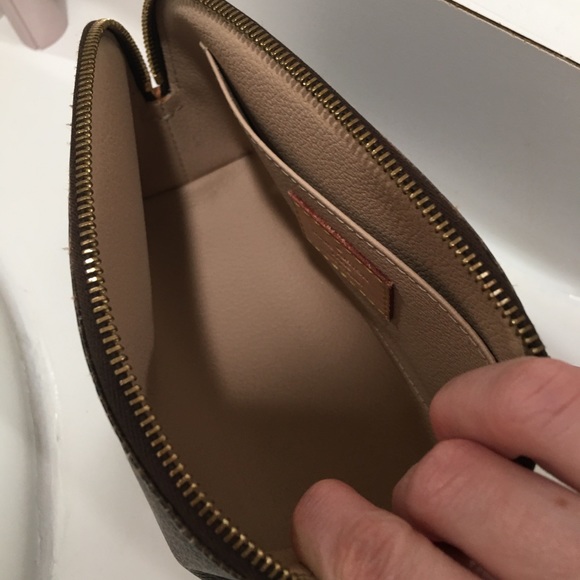Authentic Louis Vuitton Pouch - Picture 4 of 7